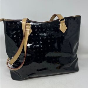 ARCADIA GENUINE PATENT LEATHER LARGE TOTE BLACK AND TAN RED TRIM MADE IN ITALY